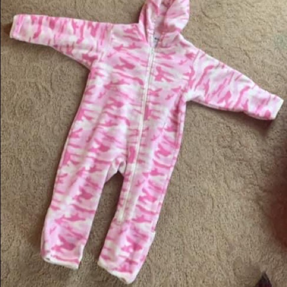 Different sizes in kids clothes that don’t fit my daughter anymore. Size varies. - Picture 5 of 5